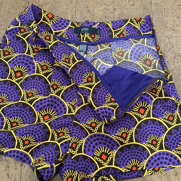 Icône by Simons dress African pattern, high rise shorts! Size Small - Picture 7 of 10
